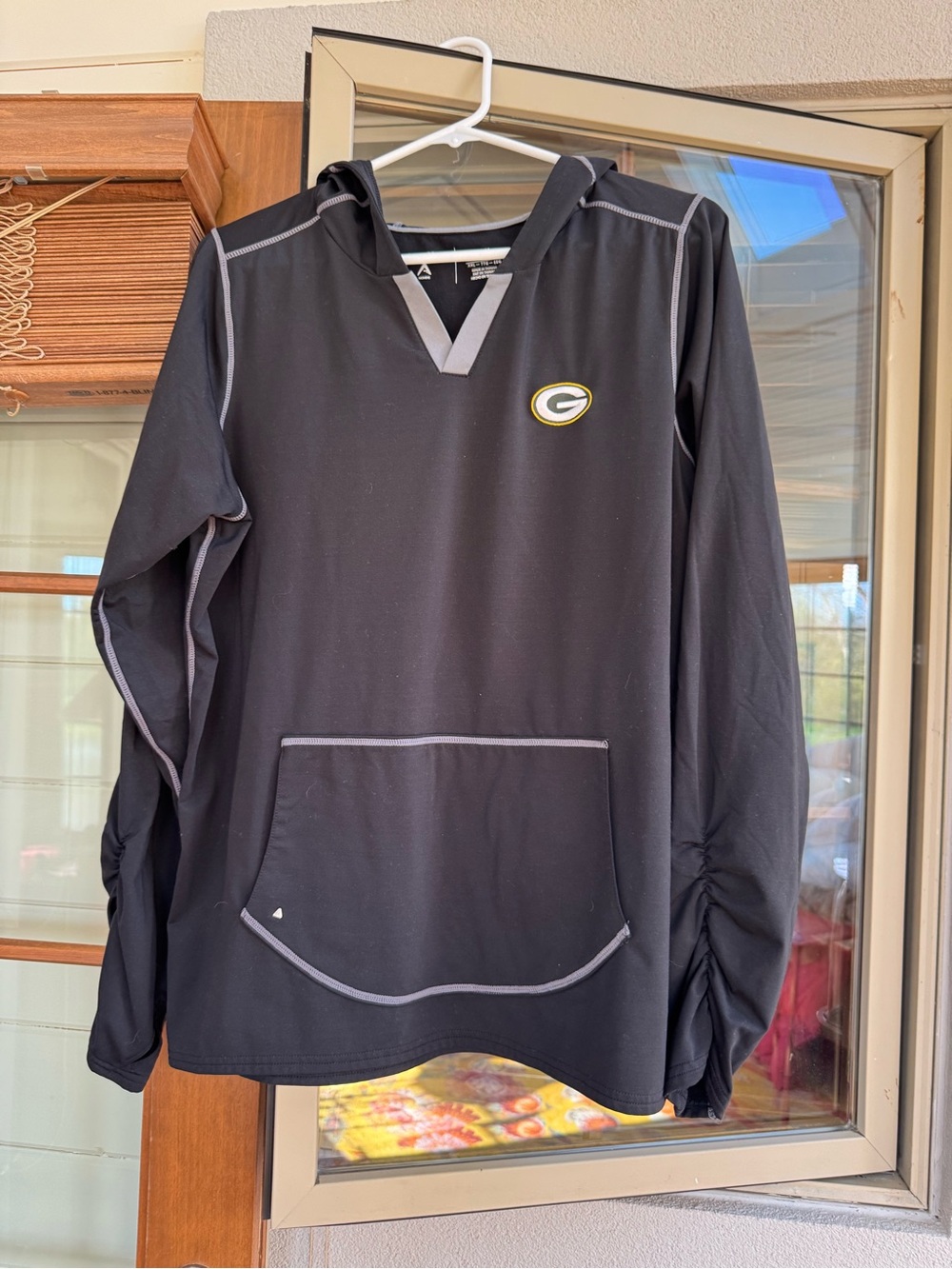 Antigua Black Green Bay Packers Pullover Hoodie